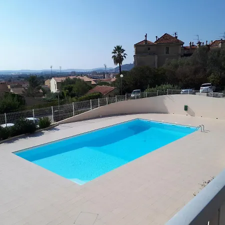 Apartment Le Grand Large Hyeres